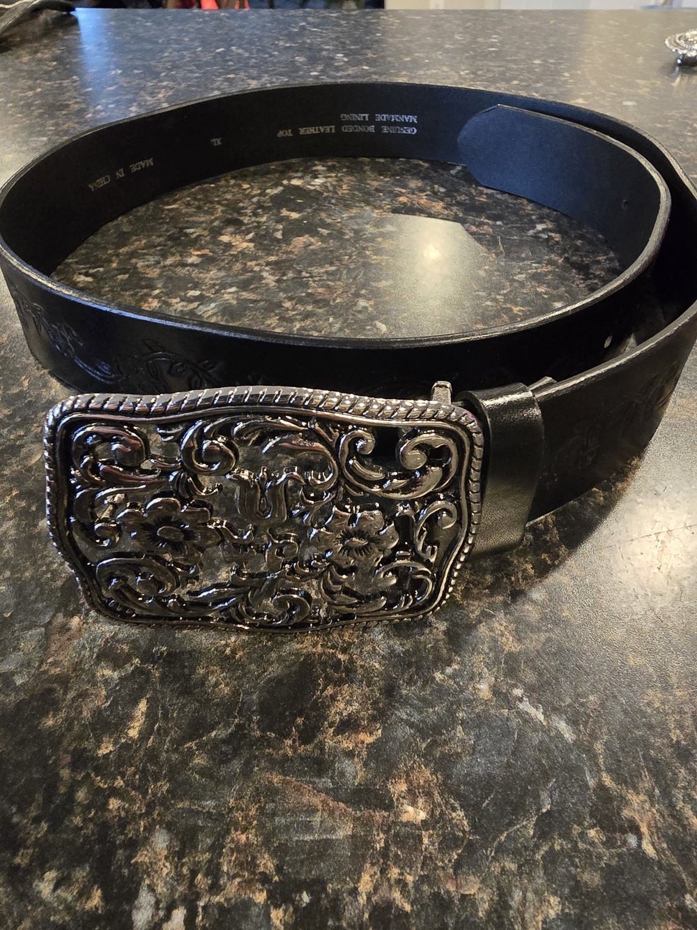 Made in Ireland Celtic Knot Bonded Leather Belt XL Silver Buckle Black